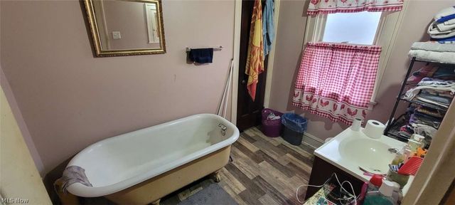 3568 W 67th Street, Cleveland, OH 44102