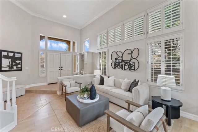 2741 Timmons, Tustin, CA 92782