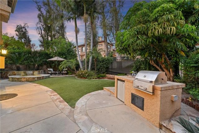 2741 Timmons, Tustin, CA 92782