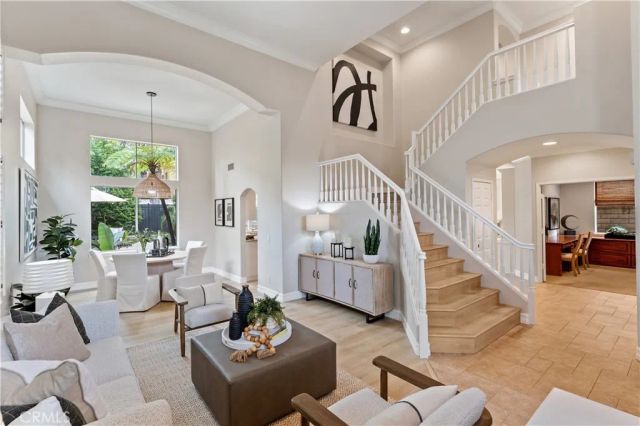 2741 Timmons, Tustin, CA 92782