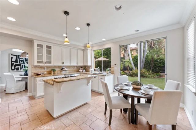 2741 Timmons, Tustin, CA 92782