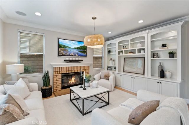 2741 Timmons, Tustin, CA 92782