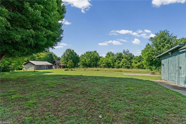 3090 US Highway 64 E, Mocksville, NC 27028