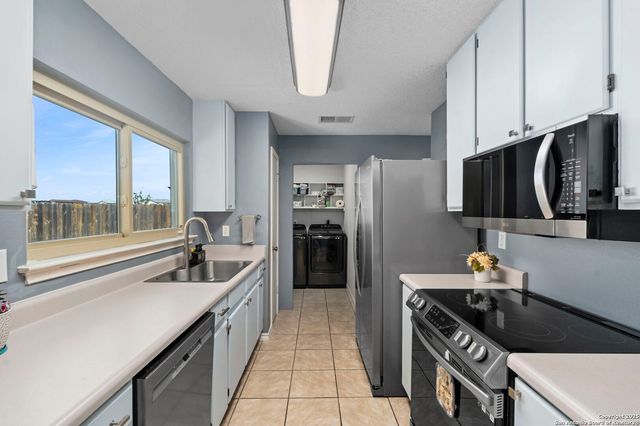 3315 Glacier Lake, San Antonio, TX 78222