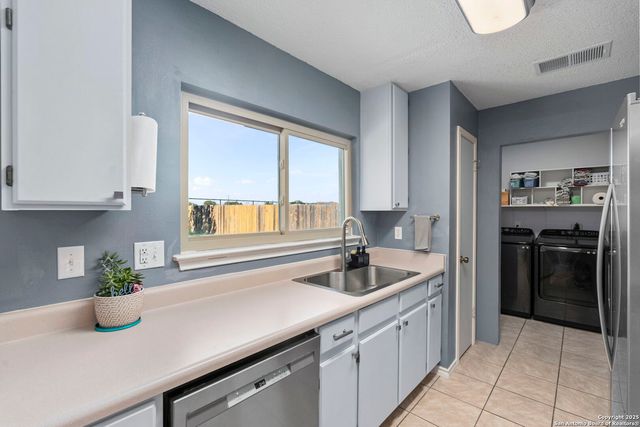 3315 Glacier Lake, San Antonio, TX 78222