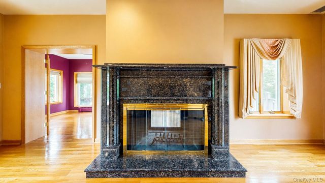 160-31 9th Avenue, Whitestone, NY 11357
