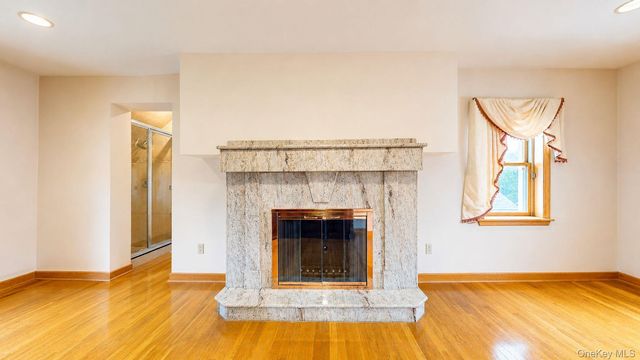 160-31 9th Avenue, Whitestone, NY 11357