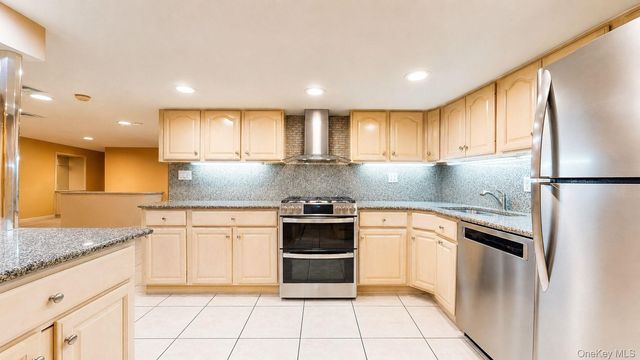 160-31 9th Avenue, Whitestone, NY 11357