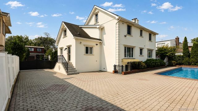 160-31 9th Avenue, Whitestone, NY 11357