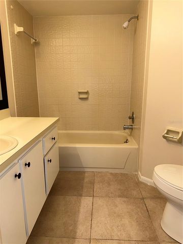 3816 SOUTHPOINTE DRIVE U2, Orlando, FL 32822