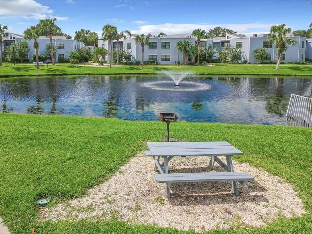 3816 SOUTHPOINTE DRIVE U2, Orlando, FL 32822