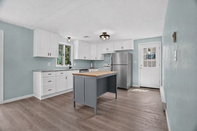 111 Woodburn Drive, Methuen, MA 01844