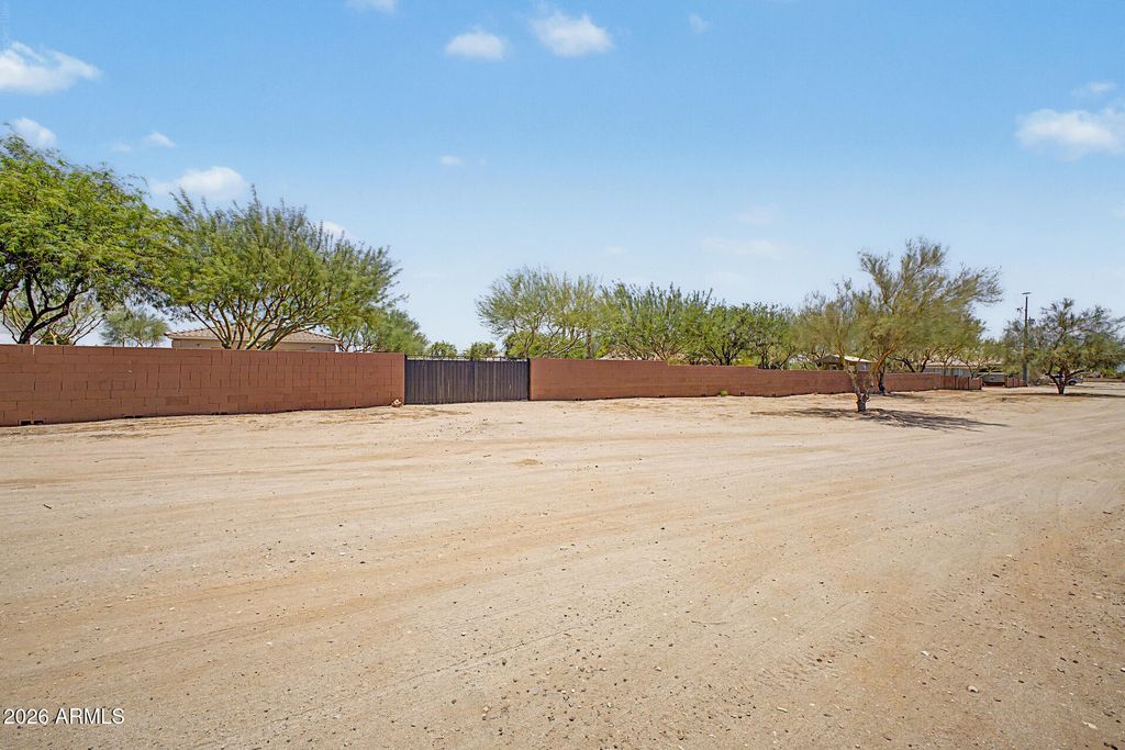 19340 W Lewis Avenue, Buckeye, AZ 85396 — photo 4