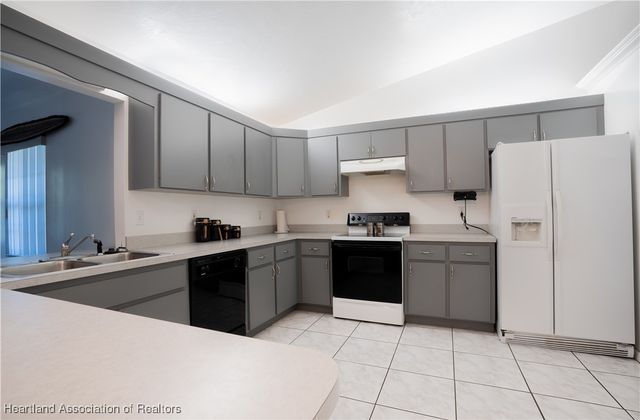 671 Lake Tina Drive, Lake Placid, FL 33852