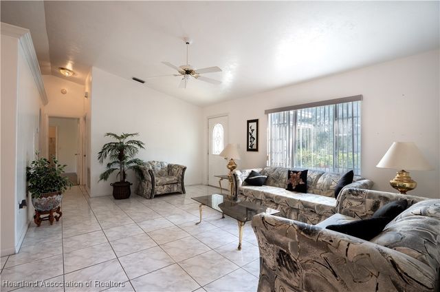 671 Lake Tina Drive, Lake Placid, FL 33852