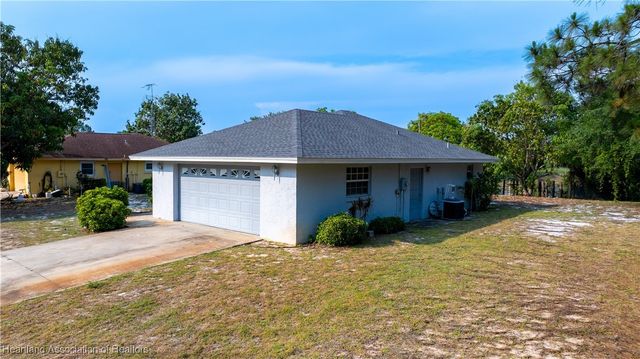 671 Lake Tina Drive, Lake Placid, FL 33852