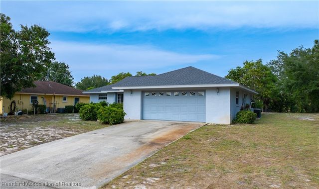 671 Lake Tina Drive, Lake Placid, FL 33852