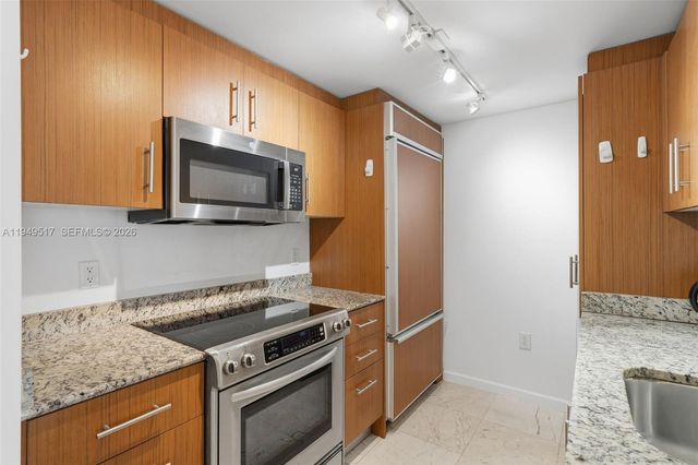 10275 Collins Ave 718, Bal Harbour, FL 33154