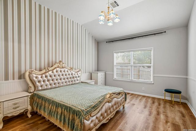 8214 Sabinoso Dr, Helotes, TX 78023