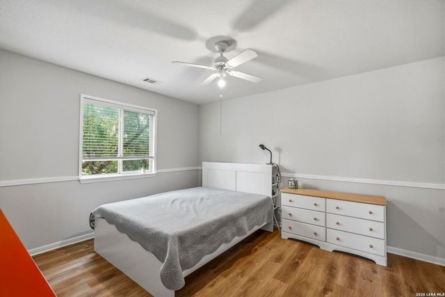 8214 Sabinoso Dr, Helotes, TX 78023