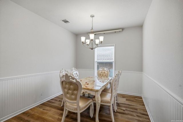 8214 Sabinoso Dr, Helotes, TX 78023