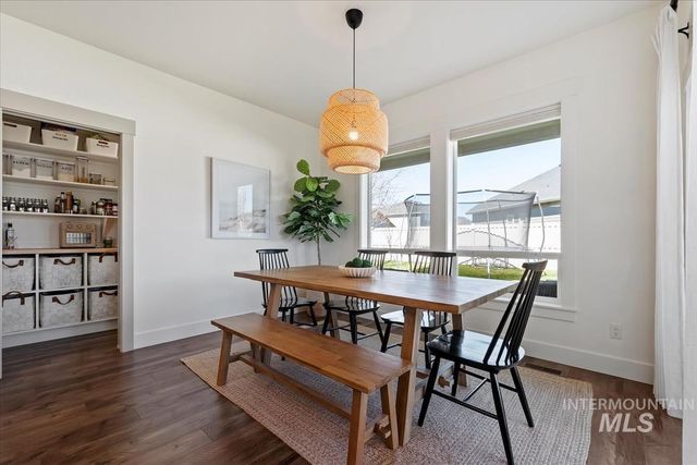 11592 W Shortcreek, Star, ID 83669