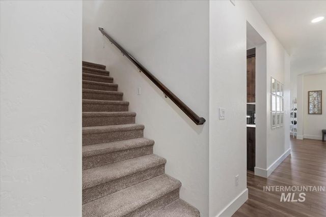 11592 W Shortcreek, Star, ID 83669