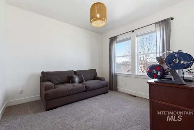 11592 W Shortcreek, Star, ID 83669