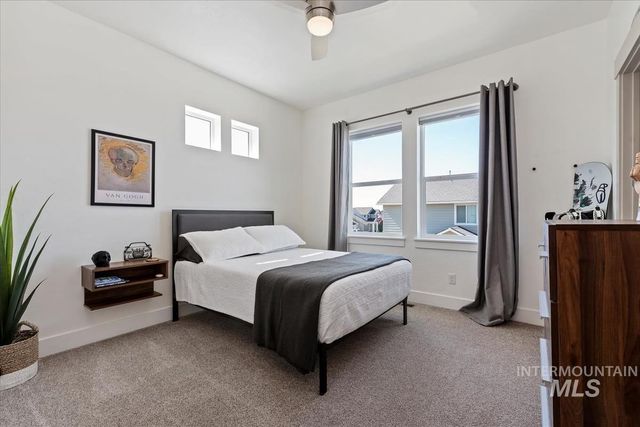 11592 W Shortcreek, Star, ID 83669