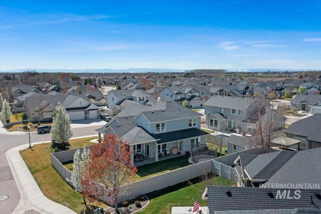 11592 W Shortcreek, Star, ID 83669