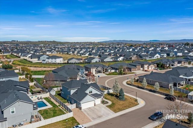 11592 W Shortcreek, Star, ID 83669