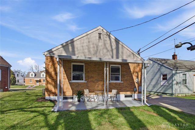 412 Cape Cod Drive, Springfield, OH 45505