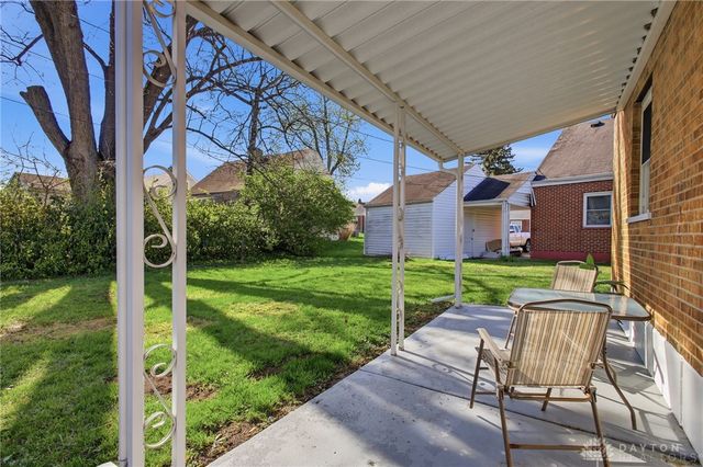 412 Cape Cod Drive, Springfield, OH 45505