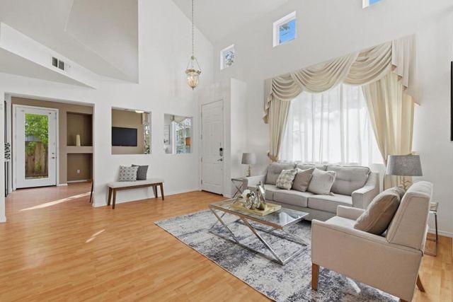 4040 Hemingway, Fremont, CA 94536