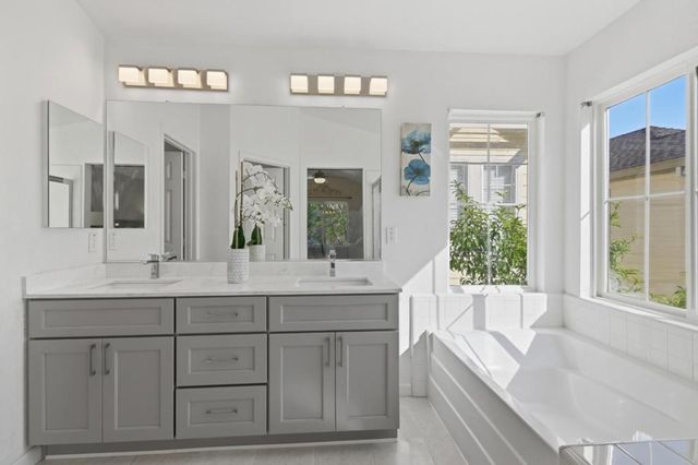 4040 Hemingway, Fremont, CA 94536