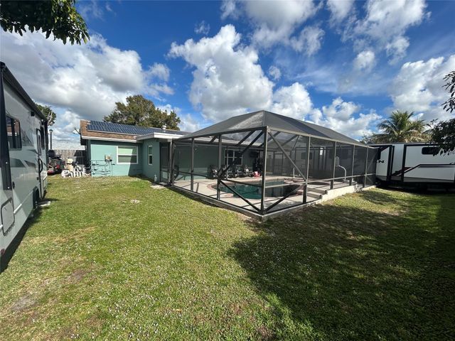 9548 Richmond Circle, Boca Raton, FL 33434