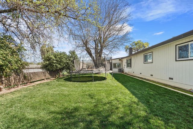 28600 N Sowles Rd, Galt, CA 95632