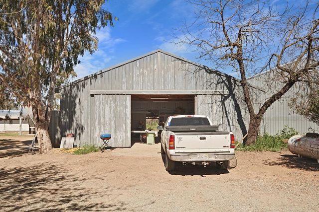 28600 N Sowles Rd, Galt, CA 95632