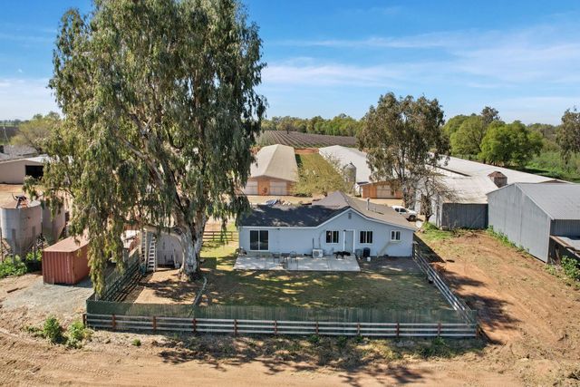 28600 N Sowles Rd, Galt, CA 95632