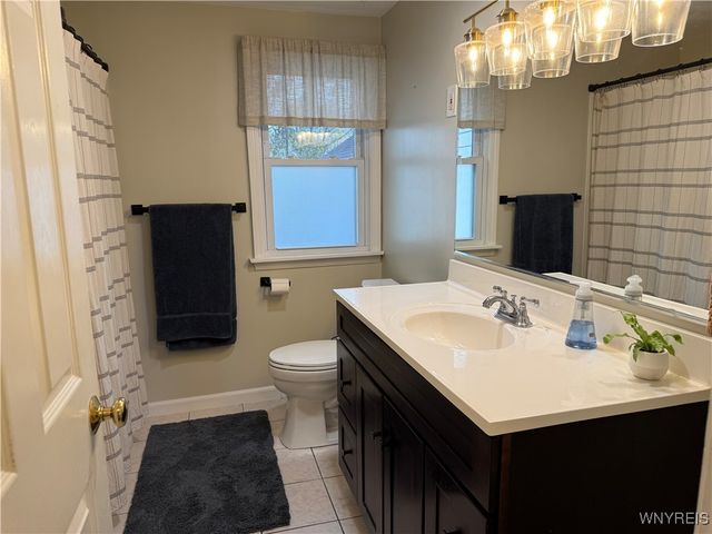 104 Tudor Boulevard, West Seneca, NY 14220