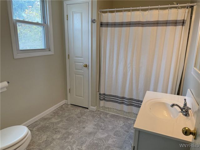 104 Tudor Boulevard, West Seneca, NY 14220