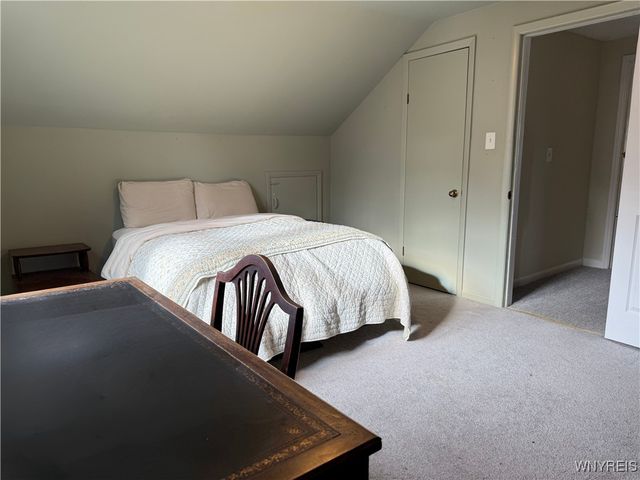 104 Tudor Boulevard, West Seneca, NY 14220