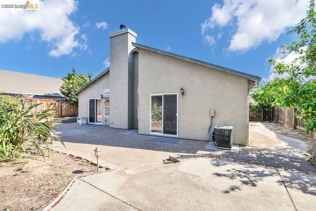 1281 Fetzer Lane, Oakley, CA 94561