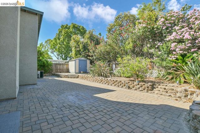 1281 Fetzer Lane, Oakley, CA 94561