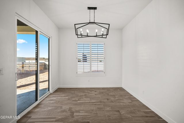 608 Paseo Campanero Street, Horizon City, TX 79928