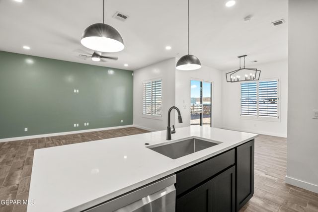 608 Paseo Campanero Street, Horizon City, TX 79928