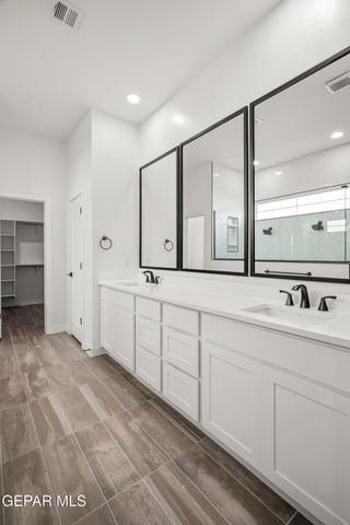 608 Paseo Campanero Street, Horizon City, TX 79928