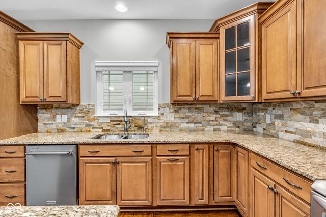 15404 Mission Hills Court, Carmel, IN 46033