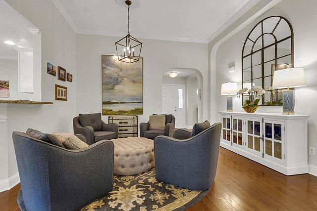 1366 Sassafrass Circle, Mount Pleasant, SC 29466