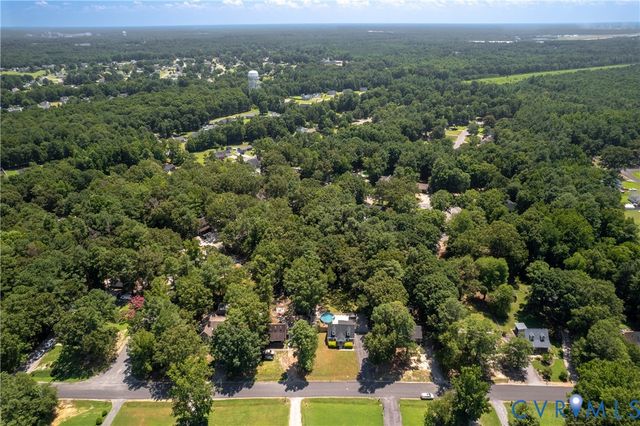 24307 Gaydell Dr, North Dinwiddie, VA 23803